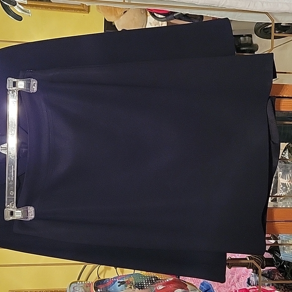 Ann Taylor skirt suit set black size 4P - Picture 6 of 7